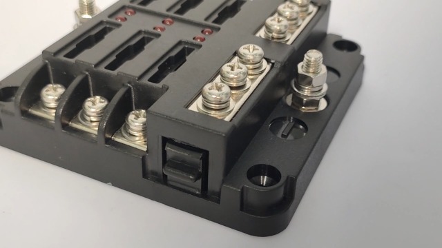 51820529 SCATOLA FUSIBILI Per FIAT DOBLO CARGO (3C) 1.4 Maxi SX FRG