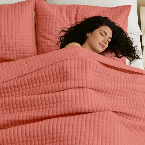 Image of Wonderful 3 Piece Waffle Weave Quilt Set King Size, Coral Lightweight Bedspread Coverlet for All Season, Ultra Soft Microfiber Bedding Set with 2 Pillow Shams, Waffle Pattern Quilted Design 104 inchx94 inch
