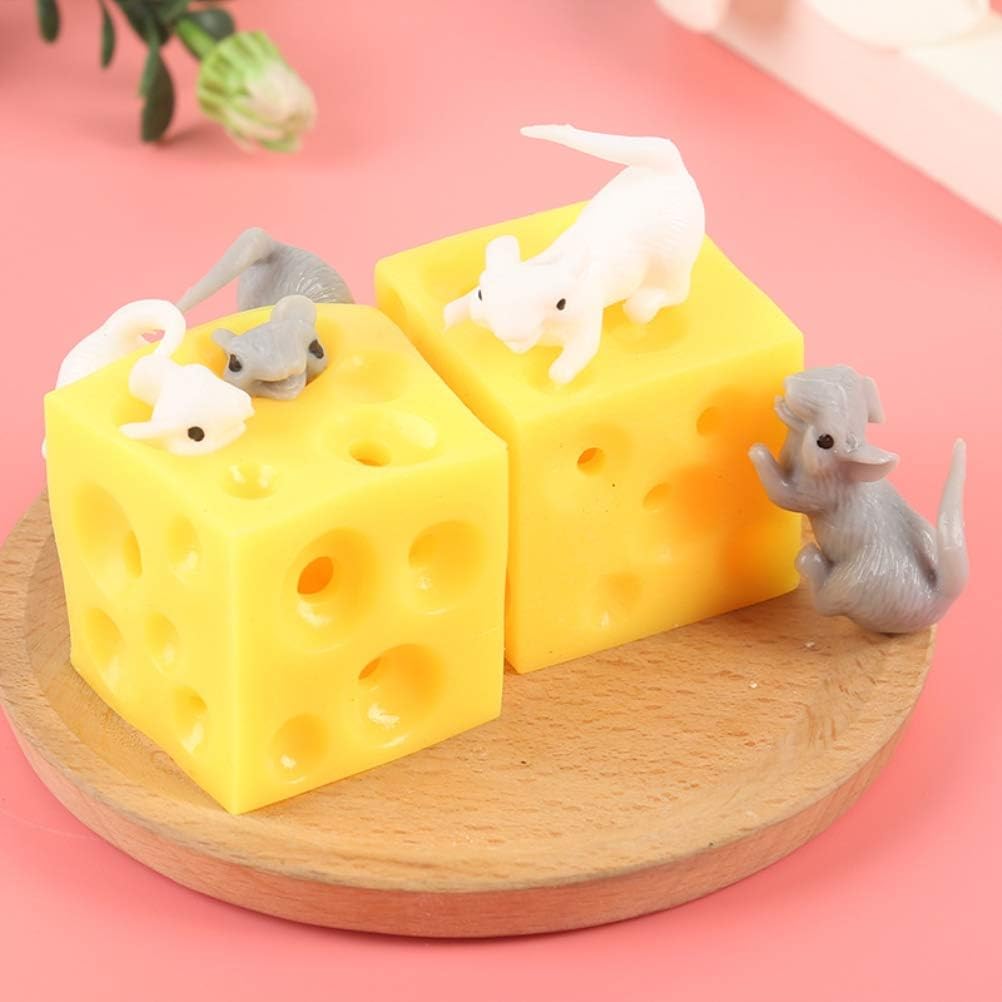Mice and Cheese Toys Hide Stress-Seeking Stress Ball Relieve and Cheese Tricky Funny Novelty Toy, Mouse and Cheese Model