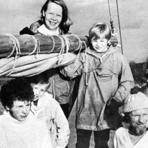 The Robertson Family - 38 days at Sea P2