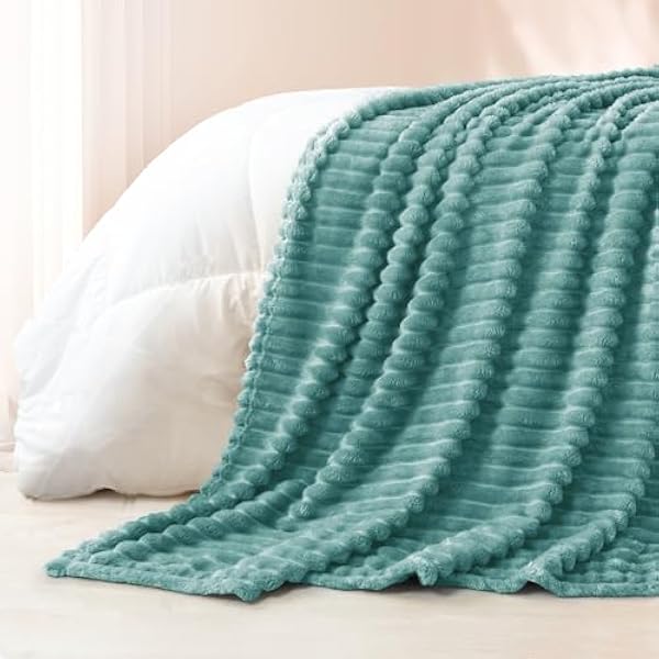 Exclusivo Mezcla Flanelowy koc polarowy w rozmiarze king size, super miękki żakardowy koc 3D, w paski, lekki, puszysty, przytulny koc na każdą porę roku, 230 x 265 cm, koc celadonowy