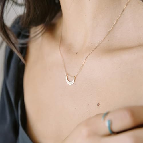 Miniatura 2 de Honeycat Collar La Luna Moon en oro, oro rosa o plata Joyería minimalista y delicada