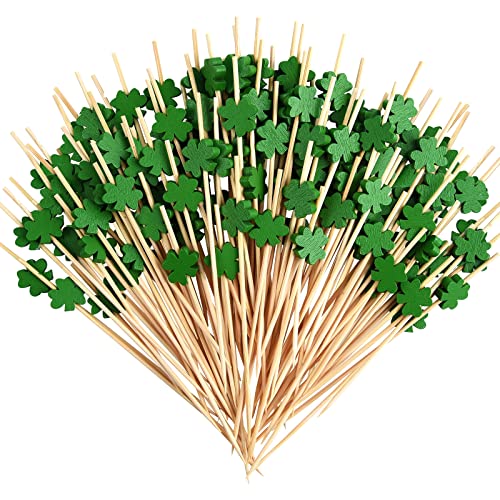 ELECLAND 200 Counts St. Patrick\'s Day Shamrock Picks Cocktail Sticks for Luck of The Irish Partyï¼ŒWooden Cocktail Stirrers for Irish Festival Cocktail Accessories St. Patrick\'s Day Decorations