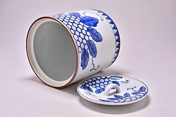 水指、染付葡萄棚、林秀峰作、ヤマ番。 水指、染付葡萄棚、林秀峰作、ヤマ番。 水指、染付葡萄