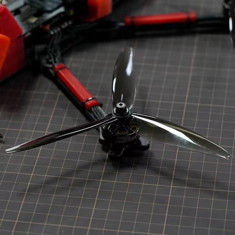 śmigło 10 par (10 CW + 10 CCW) T7057 7 x 5,7 x 3 3-łopatowe śmigło PC kompatybilne z FPV Freestyle 7-calowe drony dalekiego zasięgu części zamienne części zamienne