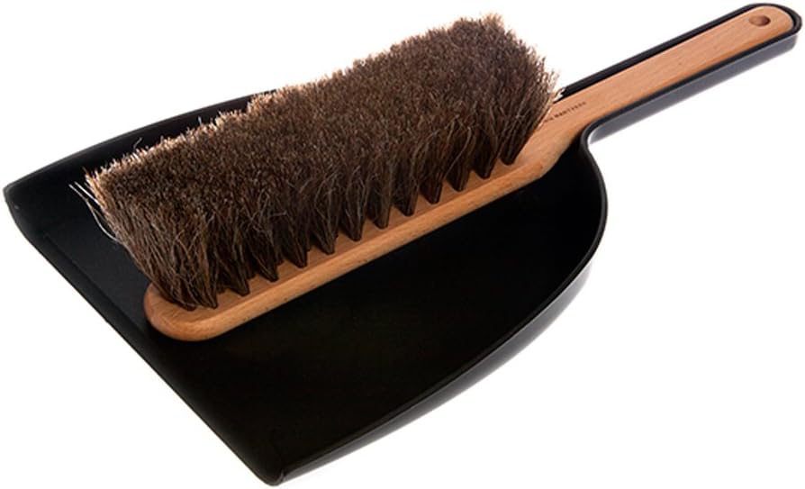 Iris Hantverk Dustpan & Brush Set, Handmade, Made from Natural Horsehair, Black
