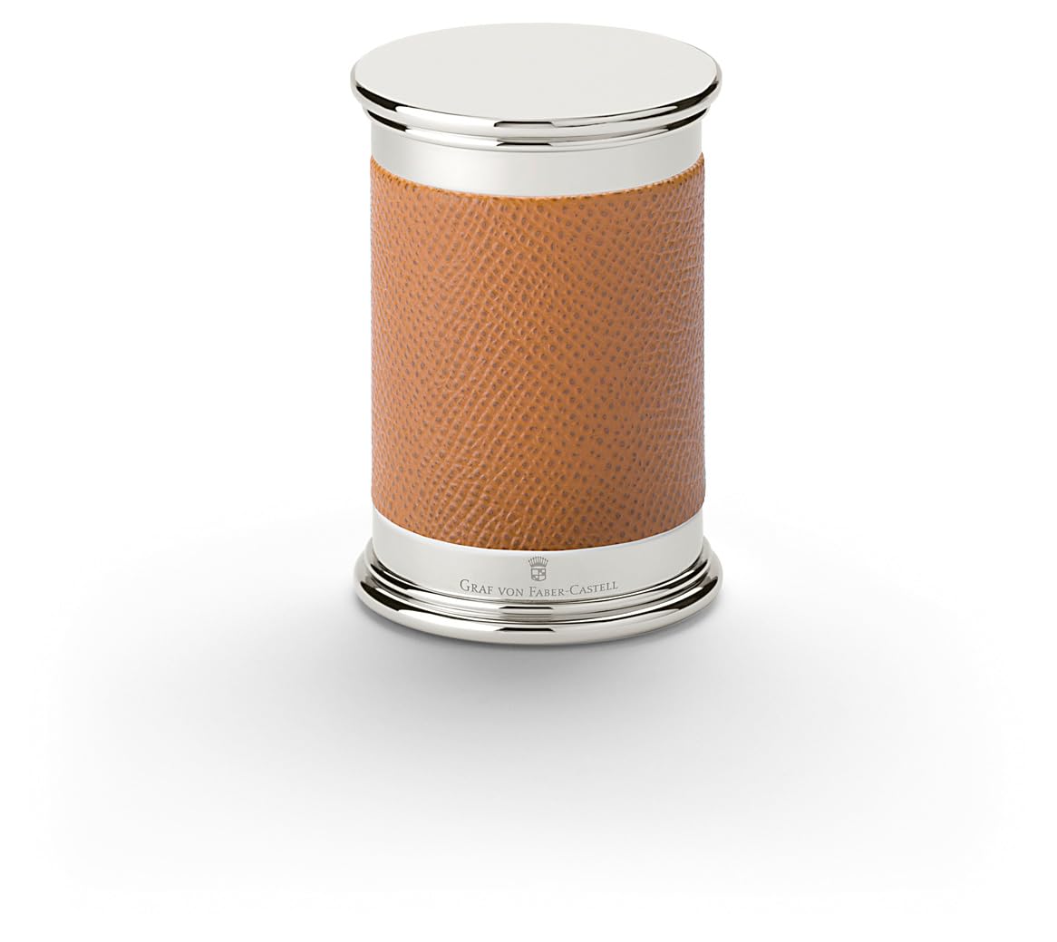 Graf von Faber-Castell - Anspitzer mit Behälter Epsom Cognac | Edler Dosenspitzer mit italienischem Kalbsleder, platinierten Metallteilen und austauschbarem Messer