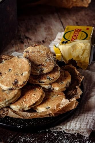 Wilfreds Welsh Afternoon Tea Hamper – Thank You & Birthday Gift Box with Bara Brith, Welsh Cakes, Shortbread, Tea & Coffee – Traditional Food Hamper for Women & Men (Plain Sleeve) - Image 5
