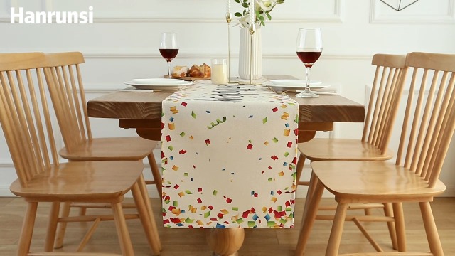 Bunte Servietten 'Happy Birthday' Mit Folienprägung – 16 Stück Dreiecksmuster Für Deine Geburtstagsparty