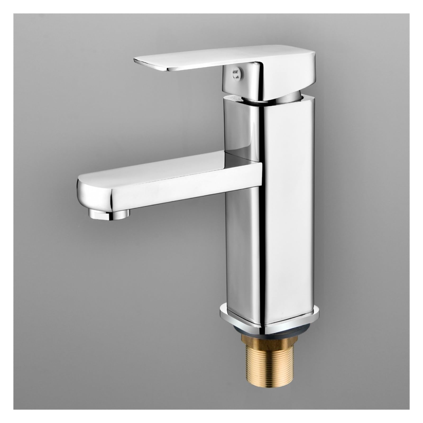 Robinet de lavabo argenté monotrou monté sur le pont pour salle de bain