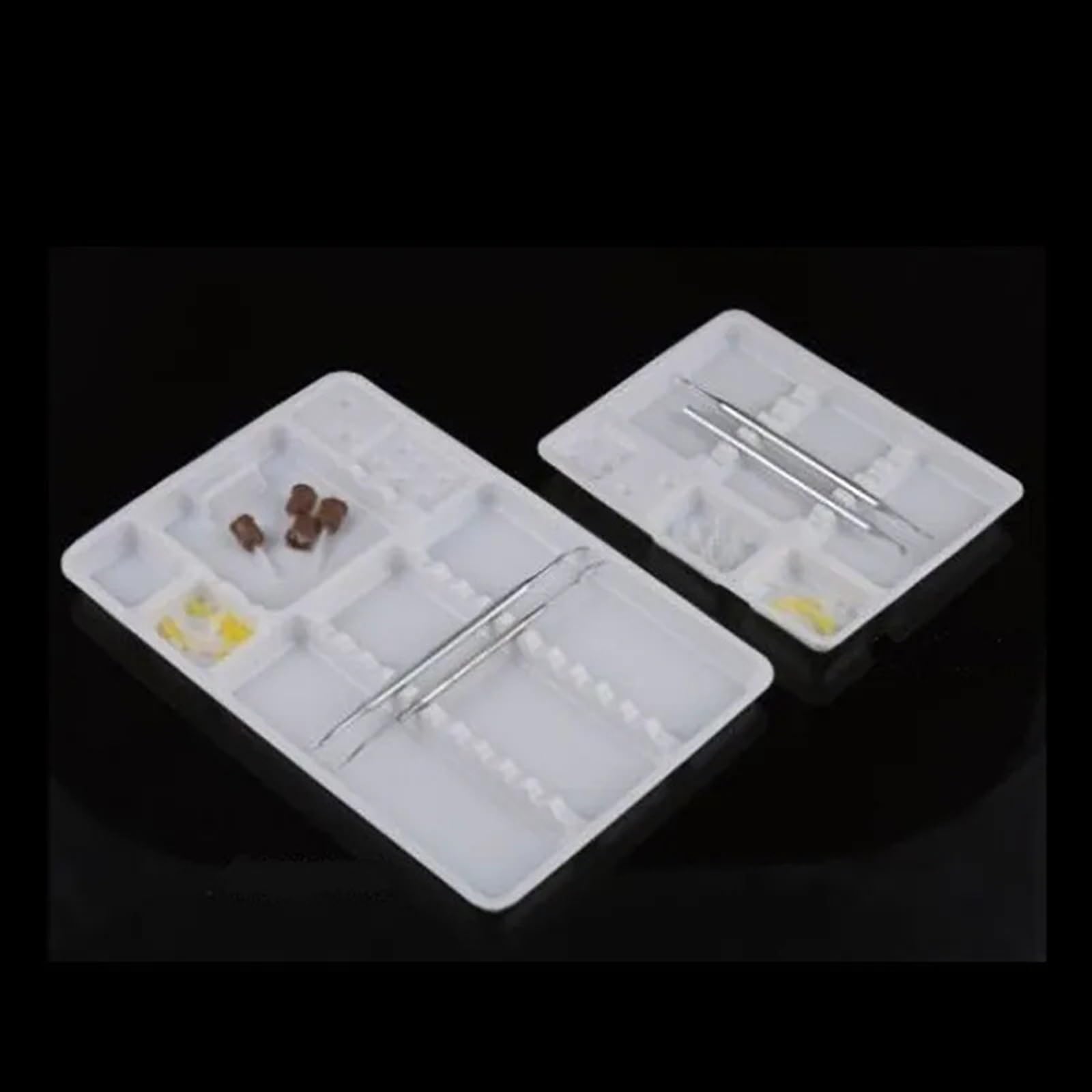 Bandeja de Instrumentos de plástico desechable Dental, Caja de Soporte separada, Instrumentos de Dentista, electrodomésticos consumibles, 50 Uds. (Color : White S)