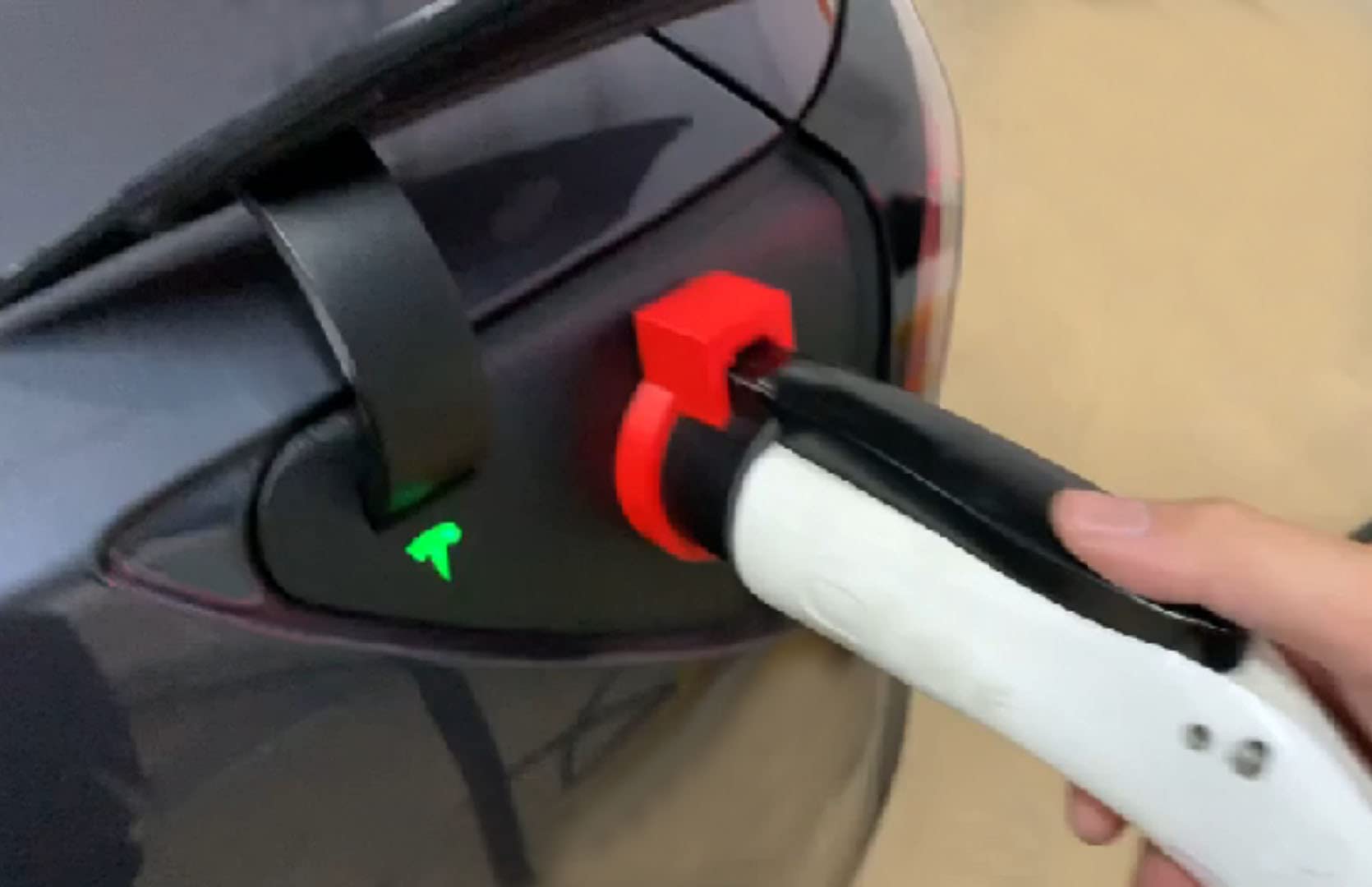 Amazon.co.jp: Tesla モデル3/Y充電器ロック J1772アダプター用 (非 