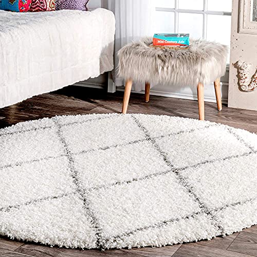 Image of Round Shaggy Fur Rugs and Carpet for Bedroom, Living Room (8x8 Feet Round, White and Silver)