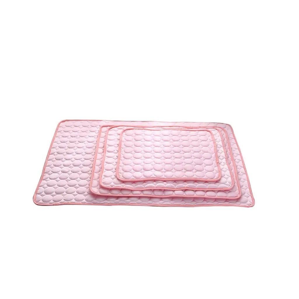 Tapis rafraîchissant Ice Pink L dans votre salon pour un été au frais