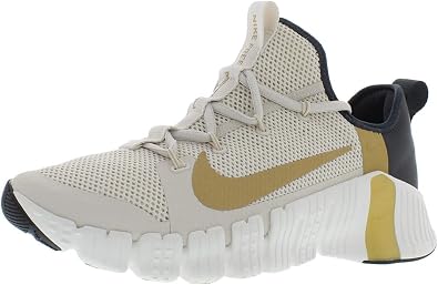 Nike Women's Air Zoom Pegasus 38 Sneaker