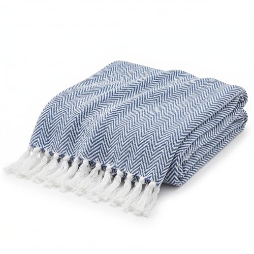 Americanflat Couvre-lit en Coton avec Franges 50 x 60 cm Chevrons Zaina Bleu et Blanc.