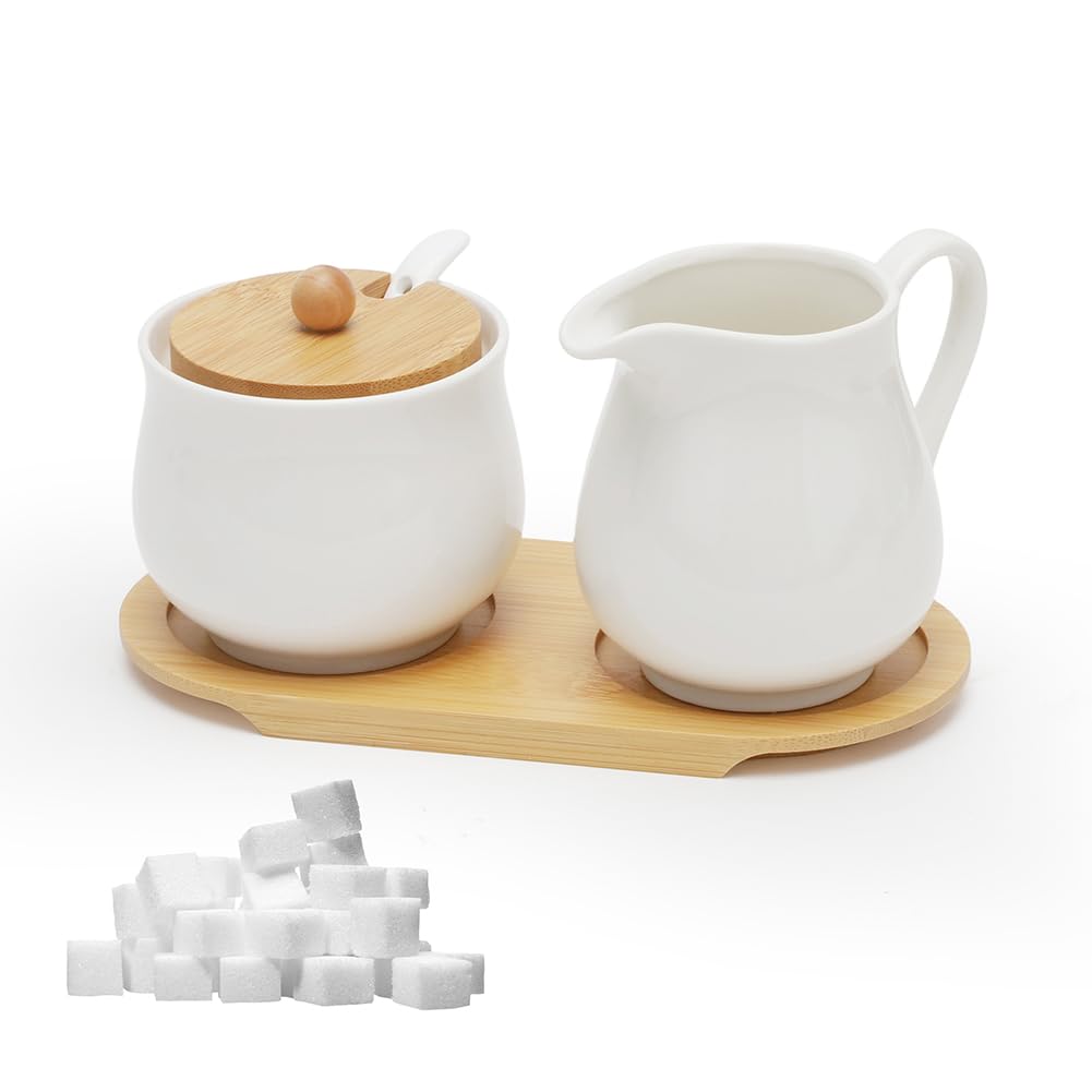 Yuragim Set di latte e zucchero con coperchio e cucchiaio, 5 pezzi, in ceramica, con vassoio in legno, per latte e zucchero, per cucina, caffè, microonde e lavastoviglie (bianco)