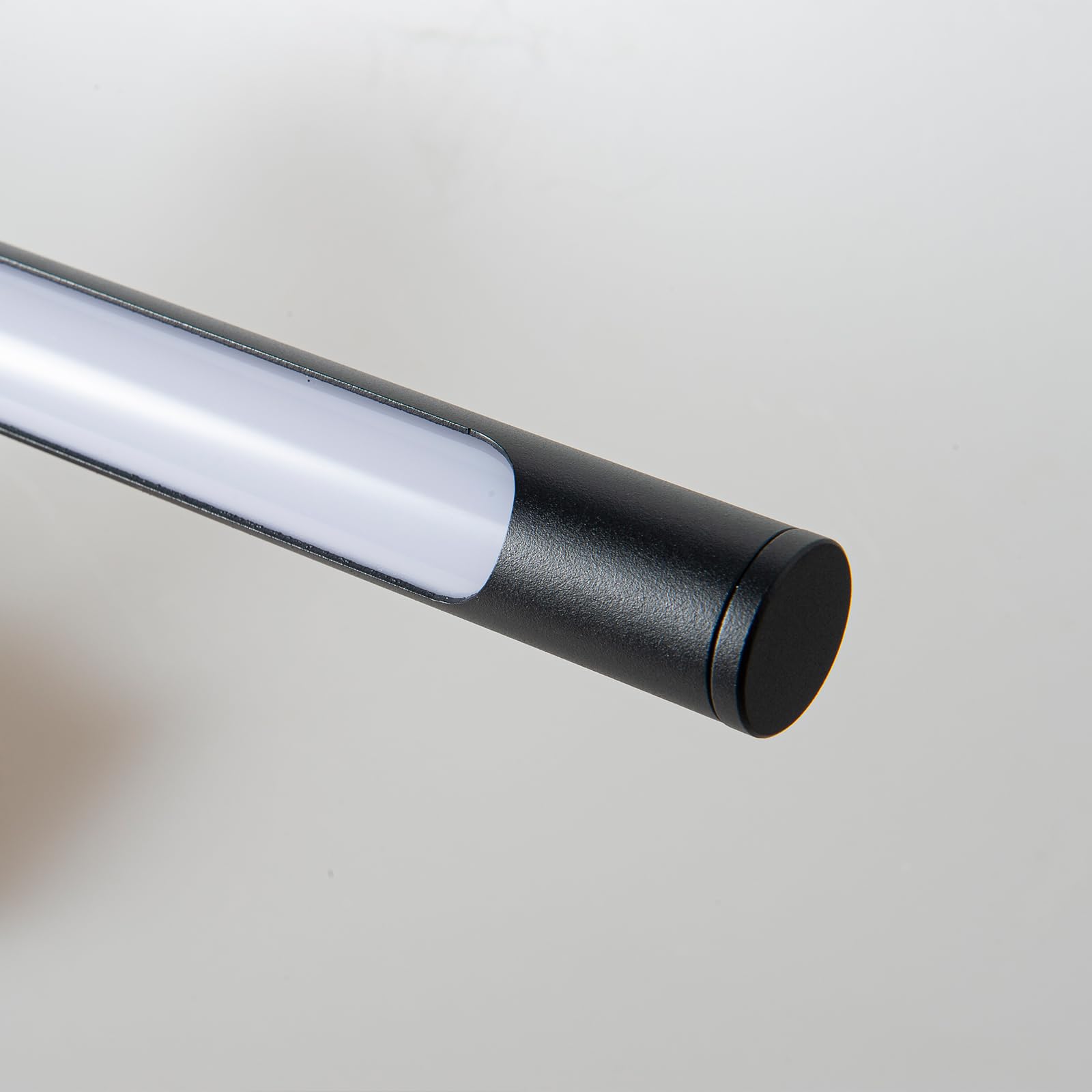 Alpinaluz Aplique LED para Cuadros 60 cm 12W en Aluminio Negro – Brazo Doble Articulado Orientable en 3 Ejes, Luz Cálida 2800K, Diseño Moderno Elegante para Iluminación Interior en Estudio y Hogar