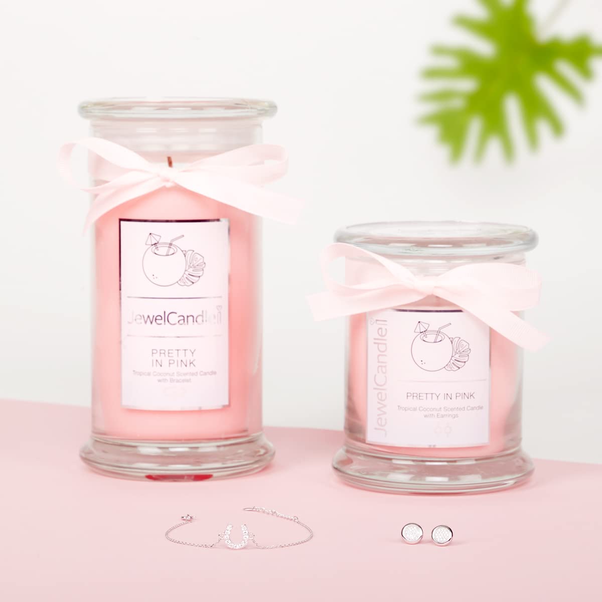 JewelCandle 'Pretty in Pink' (earrings) - large light pink perfumed candle with 925 Sterling silver jewellery - candle with jewellery in a glass with lid as a gift for her