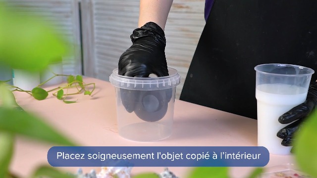 Vormenscheidingsspray