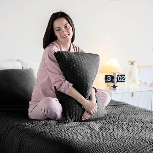 image for KASENTEX Black Queen Size Quilt Bedding Sets with Pillow-Shams, Lightw