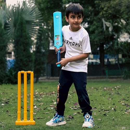 Image of Lata Toys Howzzat Senior Cricket Set (Age 4+) Complete Plastic Cricket Kit for Kids & Beginners - Lightweight Bat, 3 Stumps & Ball for Outdoor Play, Yellow