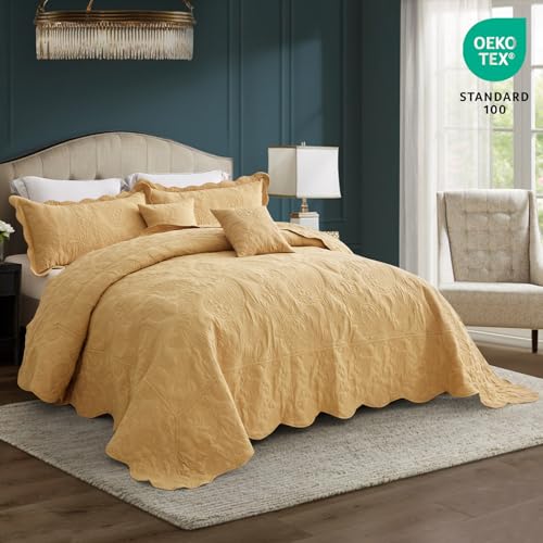 Image of HZ & HY Oversized Alaskan King Bedspread 138x122 Extra Wide, Stitched Paisley Quilt Set, Lightweight Reversible Coverlet, Scalloped Edge - Warm Classic Look, 5 Piece, Honey Gold