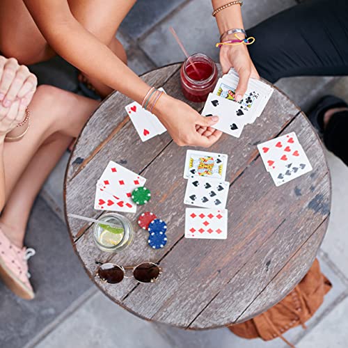 Relaxdays Pokerkoffer, 100 Pokerchips ohne Wert, 2 Kartendecks, 5 Würfel, Dealer-Button, Pokerset, abschließbar, Silber – Bild 4