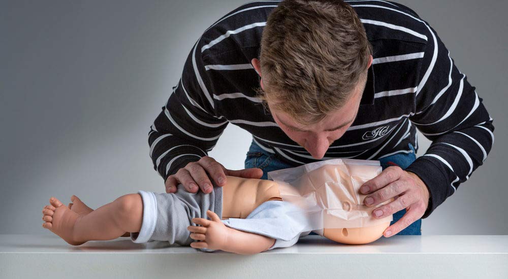 Maniquí lactante Practi-Baby para RCP y manipulación de destrucción con bolsa de transporte
