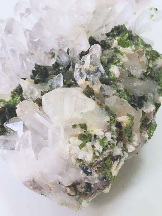 ★エピドートinクォーツのクラスター原石★ No.920 ☆エピドートinクォーツのクラスター原石☆ No.920