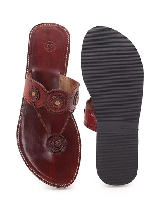 STYLE SOCIO FASHIONS Leather Kolhapuri Chappal