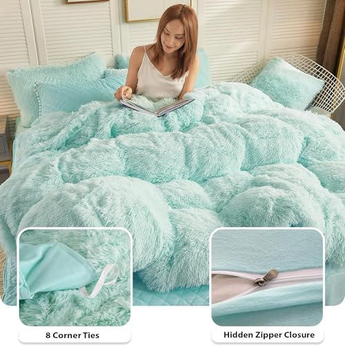 Image of LIFEREVO Luxury Plush Shaggy Duvet Cover Set (1 Faux Fur Duvet Cover + 1 Pompoms Fringe Pillow Sham) Solid, Zipper Closure (Twin, Mint)