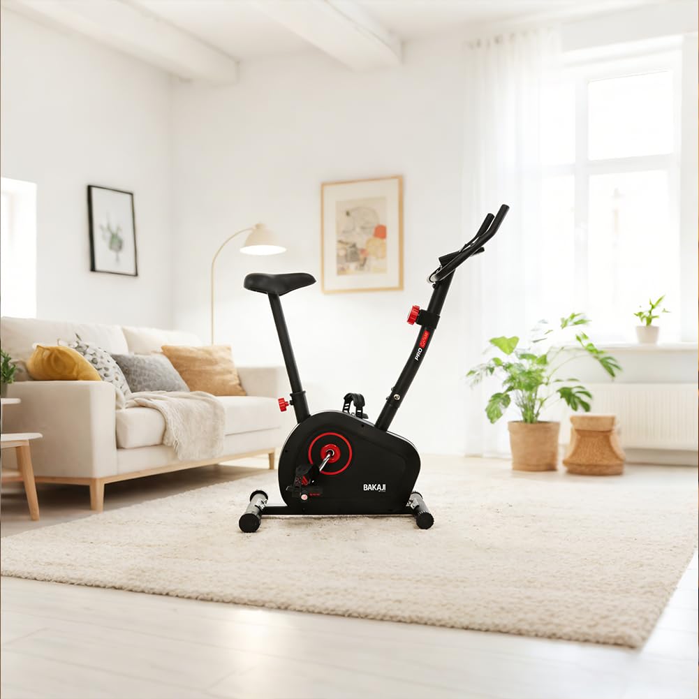BAKAJI Cyclette Magnetica da Casa per Allenamenti Fitness Home Gym, Bici con 8 Livelli di Potenza, Allenamento Cardio, Attrezzo da Palestra con Manubrio e Display LCD per Controllo Calorie, Battiti