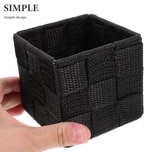 Panier de rangement tressé minimaliste pour sublimer le design du bureau