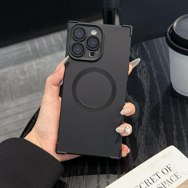 Coque silicone pour iPhone 14 de couleur noir finition premium avec aimant