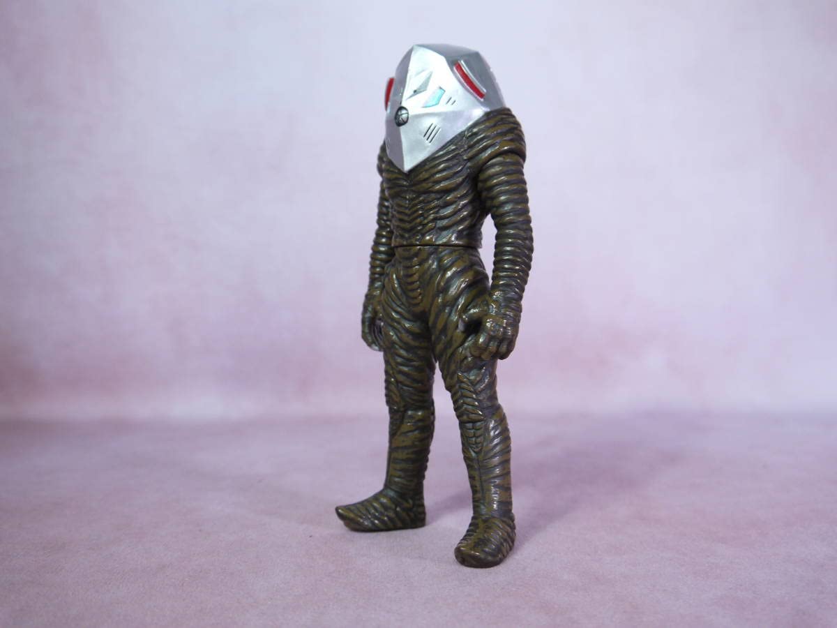 Amazon.co.jp: 怪獣シリーズ ザラブ星人 2006 ソフビ 全高16センチ