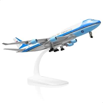 Amazon.com: QIYUMOKE 747 Air Force One Model Plane -1/300