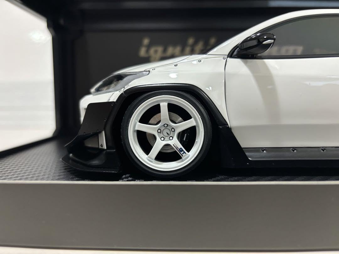 Amazon.co.jp: 1/18 イグニッションモデル パンデムヤリス カスタム  