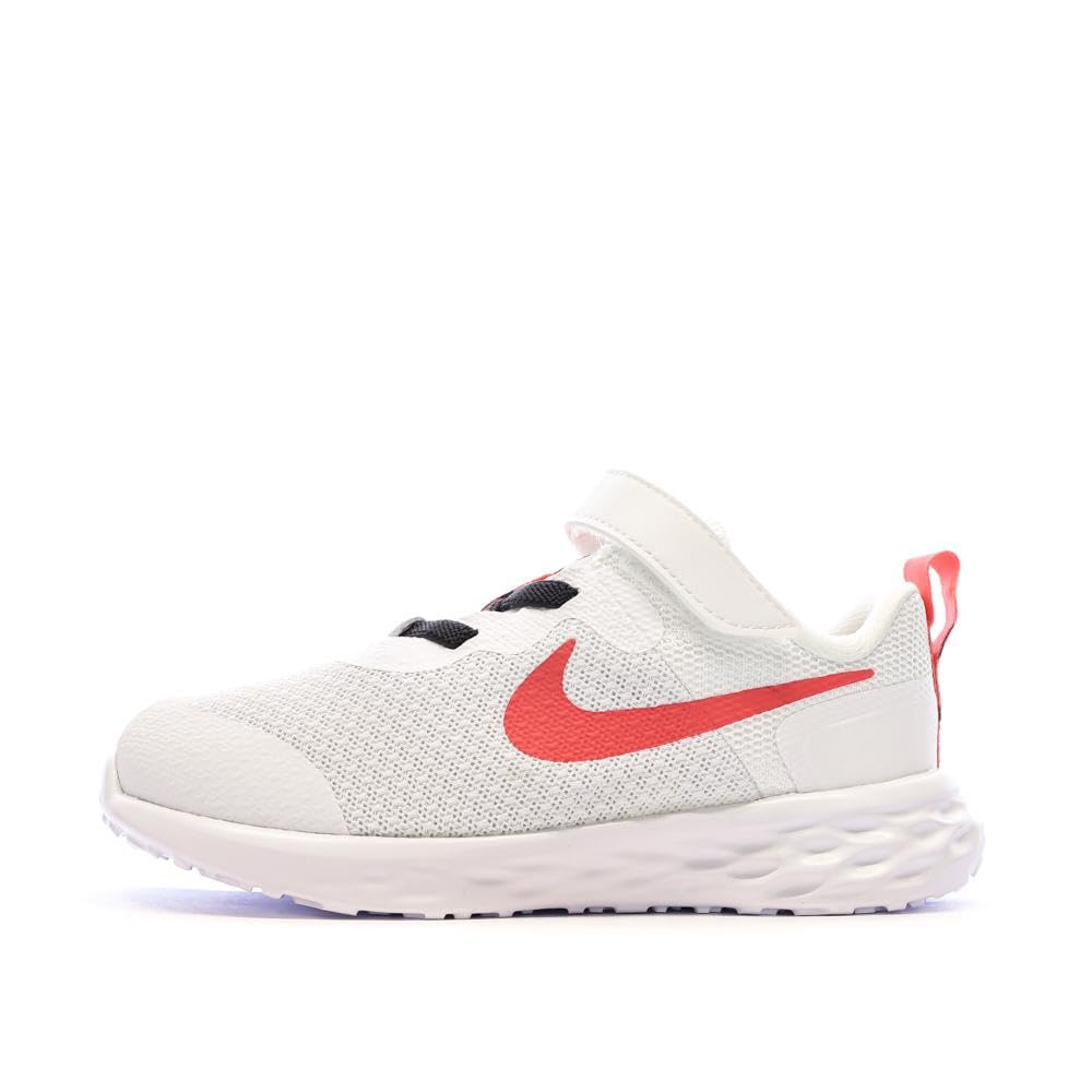 Baskets Nike Revolution 6 enfant blanches : chaussures de course souples et légères - 8