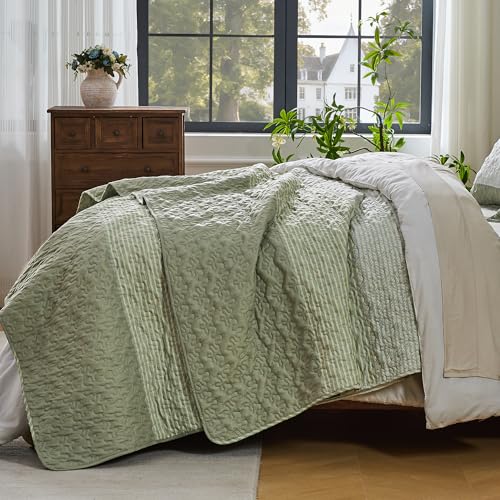 Image of Andency King Size Quilt Set Weat Green, 3 Pieces Summer Ultra Soft Lightweight Bedspreads & Coverlets Set, Patchwork Striped Quilted Bedding Sets for All Seasons (1 Quilt, 2 Pillow Shams)