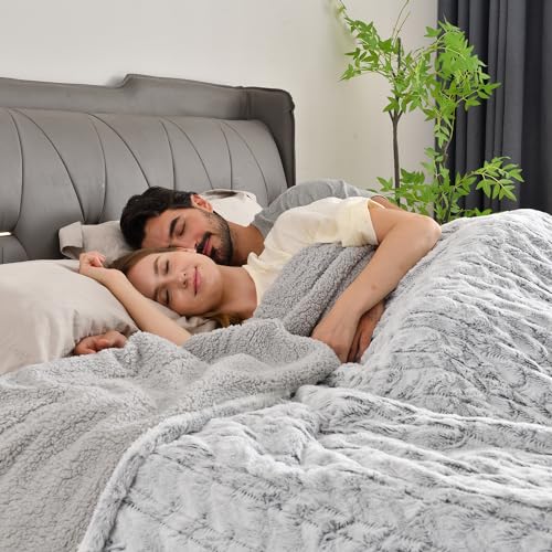 Image of Bearhug Electric Blanket Full Size 77 inch x 84 inch, 10 Heat Settings Heated Blanket, 1-12 Hour Auto Shut-Off, Faux Fur & Sherpa Dual-Sided Heating Blanket, Machine Washable, Gift-Ready Elegant Packaging