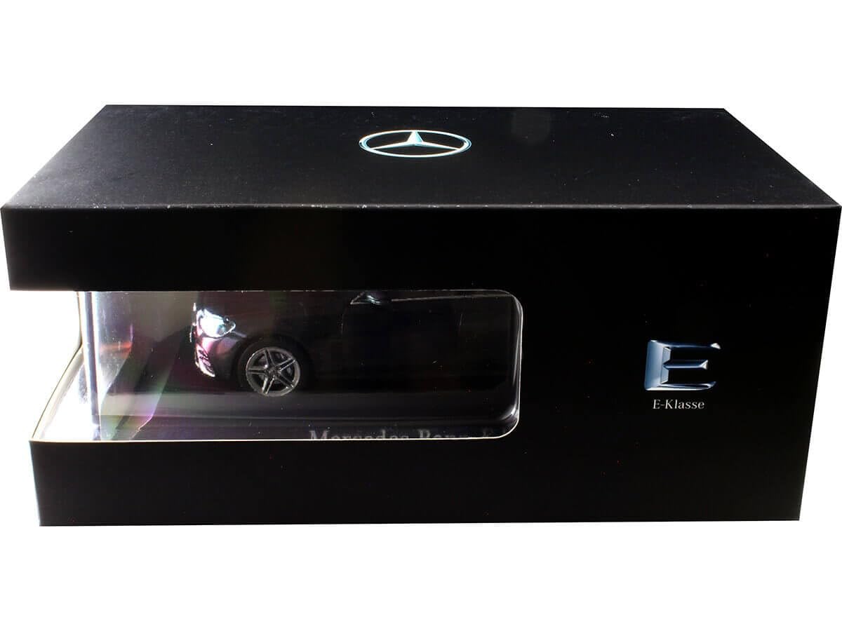 2020 Mercedes-Benz Clase-E (W213) MOPF Gris Grafito Metalizado 1:43 Dealer Edition B66960499