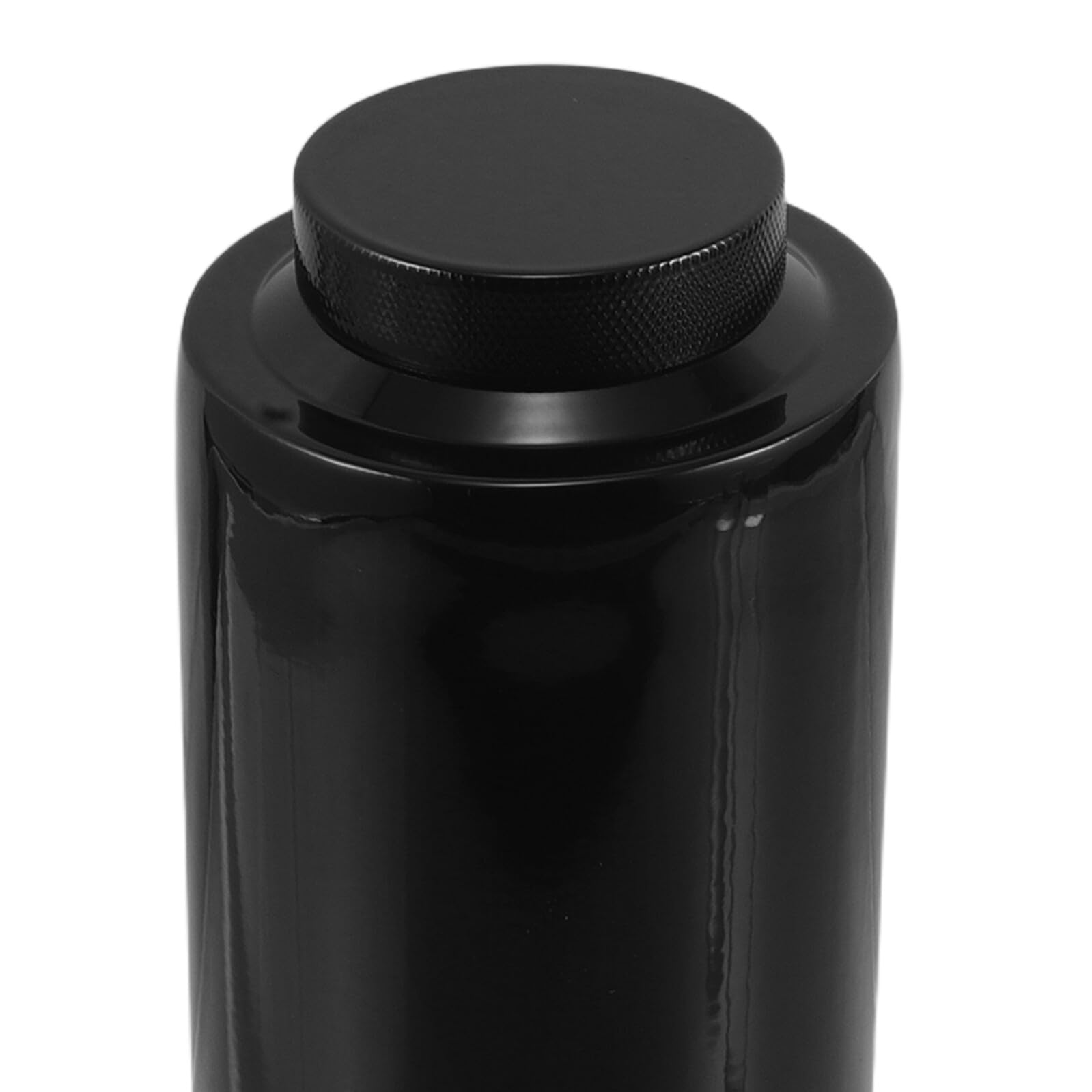 Czarny Aluminiowy Zbiornik Wyrównawczy Chłodziwa Do Samochodu Zbiornik Płyn Chłodzący Odporny Odkształcenia Nowoczesny Design Do Łatwego Monitorowania Poziomu Chłodziwa