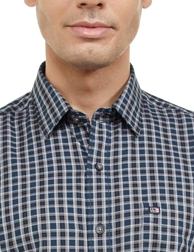 Image of Arrow Men's Cotton Solid Slim Fit Shirt