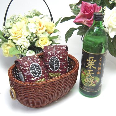 贈り物 神楽酒造 栗焼酎 栗天照 25度 900ml +オススメ珈琲豆200g×2