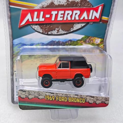 Green Light - 35290-B - Model 1969 F ord Bronco Lifted with Soft Top - 7cm Scale 1/64