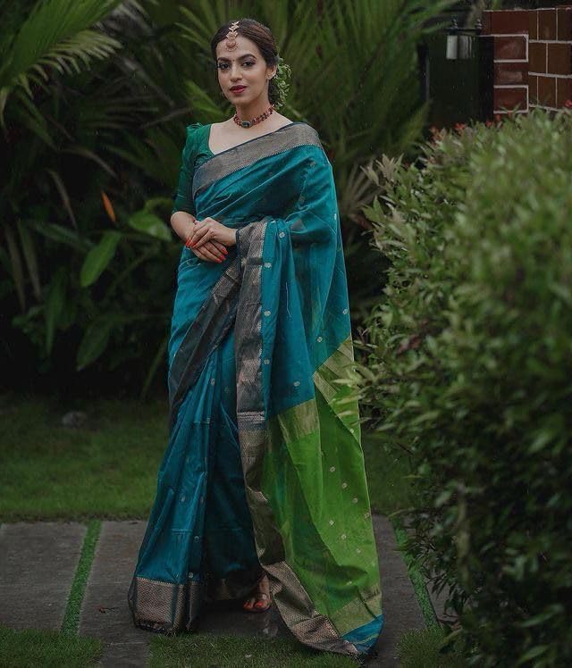 Image of Women's Cotton Woven Soft Sarees With Attach Blouse Piece.