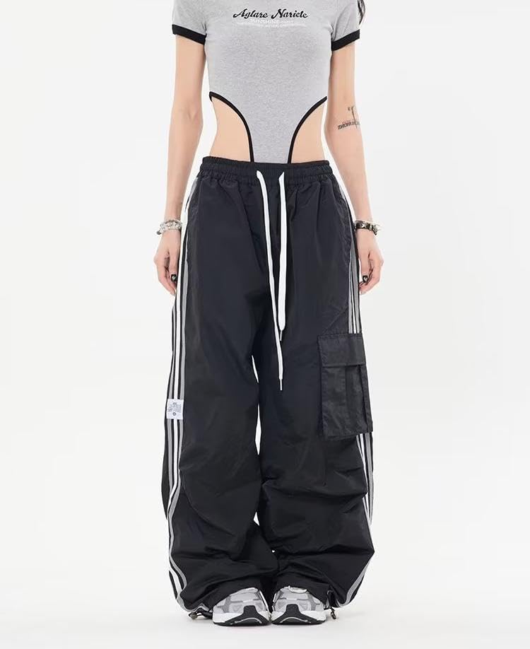 Cargo Parachute Pants Baggy Sweatpants for Women Drawstring Hip Hop Wide Leg Trousers Casual Joggers Y2k Streetwear3