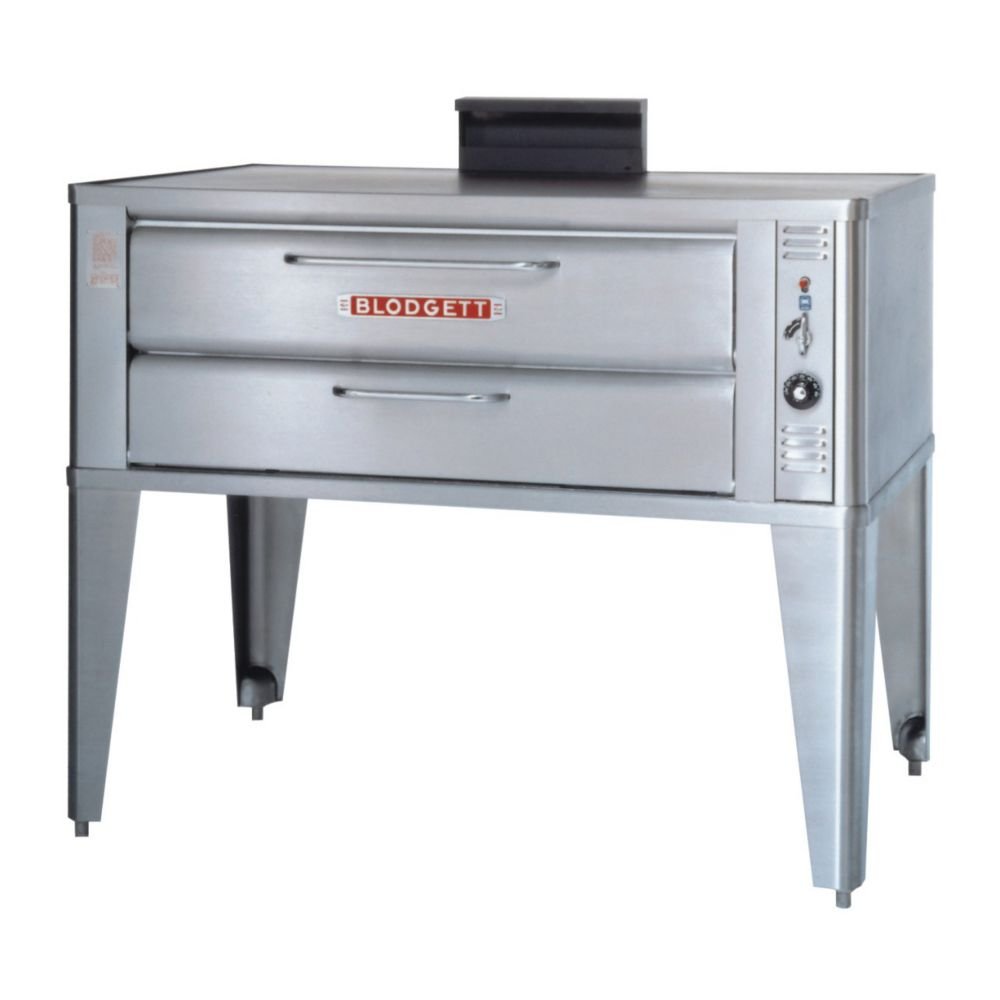 Large Gas Deck Oven For Baking & Roasting - One 961 Base Section With 27-1/2 Inch Black Adjustable Legs by Blodgett – Model 961 Single