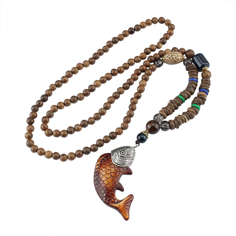 Collier de perles en bois de rose avec pendentif poisson ethnique